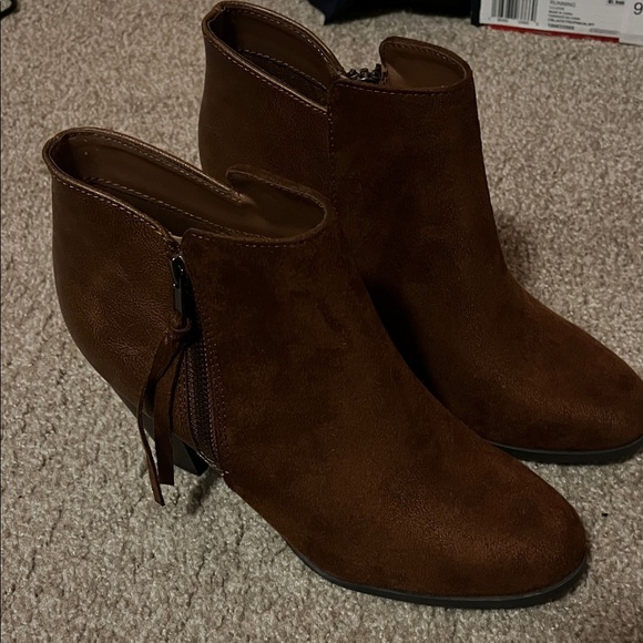 Soda Shoes - Soda Chestnut Ankle Booties 3.5 inch heel at highest point